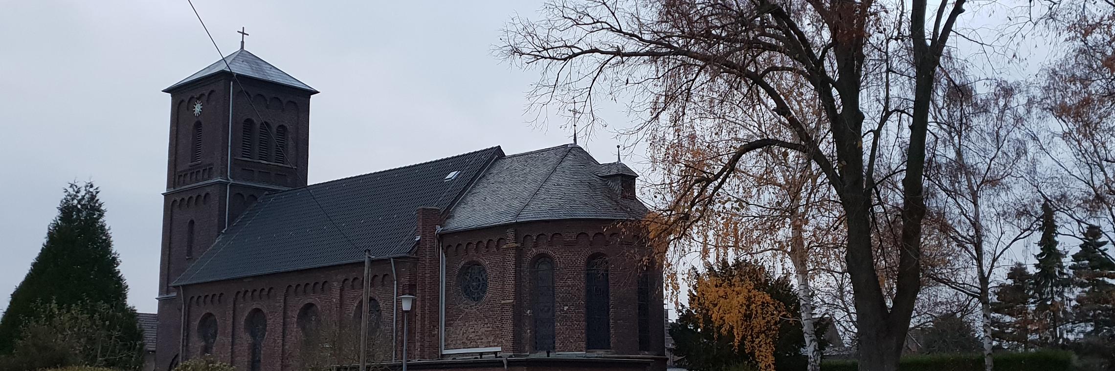 Kirche St. Amandus Girbelsrath Kirche St. Amandus Girbelsrath